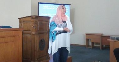 القومى للمرأة بالمنيا يطلق حملة طرق الأبواب بقرى "حياة كريمة"
