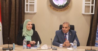 وزيرة التضامن توافق على صرف 350 جهاز حاسب آلى ناطق لأصحاب البصيرة بجامعة الأزهر