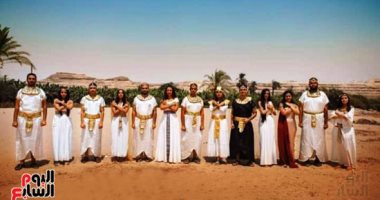 أطباء بالزى الفرعونى.. خريجو الدفعة 32 بـ"طب المنيا" يشعلون السوشيال ميديا.. 13 طبيبا يستعينون بحفل نقل المومياوات الملكية فى"سيشن" تخرجهم.. لوسيا نشأت: الفكرة جديدة ولم نكن نتوقع أنها ستنال كل هذا الإعجاب