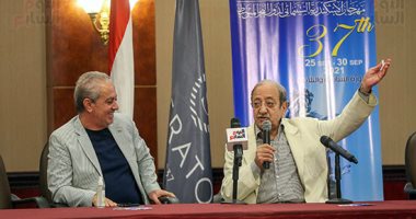 دريد لحام : متمسك بلهجتى ولن نتقبل عادل إمام إذا مثل باللهجة السورية  