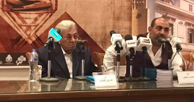 فاروق فلوكس: أمنيتى أختم حياتي الفنية بمسرحية "فى انتظار عيد الميلاد"
