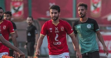 الأهلي يقرر تمديد عقد محمد محمود ويعدل راتب عمار حمدي