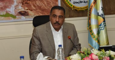 محافظ مطروح يناقش مقترحات المحاور الرئيسية وفقا للاشتراطات البنائية الجديدة