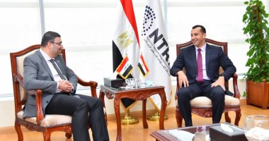 جهاز الاتصالات يبحث تبادل الخبرات مع نظيره العراقى 