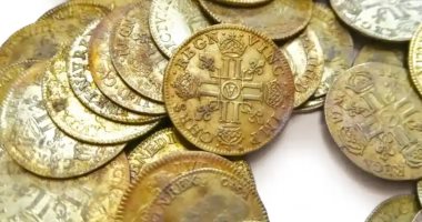 بيع عملات معدنية فرنسية نادرة فى مزاد بأكثر من مليون يورو