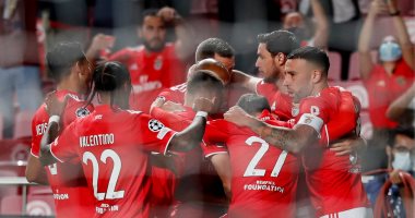 بنفيكا يطلب 120 مليون يورو للاستغناء عن داروين نونيز