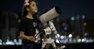 أصغر فلكية فى العالم.. فتاة برازيلية عمرها 8 سنوات تكتشف 18 كويكبا "صور"