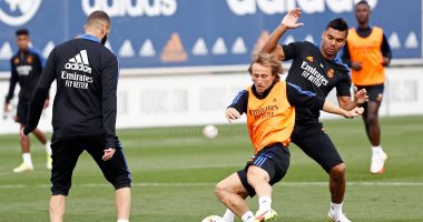 إسبانيول ضد ريال مدريد.. ميندي يعود للتدريبات منفردا 