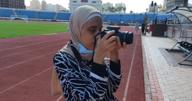 المصورة الكفيفة.. شاهد كيف تحدت إسراء فقدان البصر باحتراف التصوير