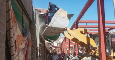 إزالة التعديات على أملاك الدولة بشارع المفتى بمدينة نصر