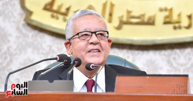 رئيس النواب يرفع أولى جلسات دور الانعقاد الثاني ويدعو لجلسة أخرى غدا.. صور