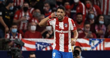 برشلونة ضد أتلتيكو مدريد.. سواريز يهز شباك البارسا بالهدف الثانى والنتيجة 4 - 2
