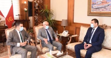 تعرف على لقاء محافظ بورسعيد بنائب وزير المالية لشئون الخزانة العامة