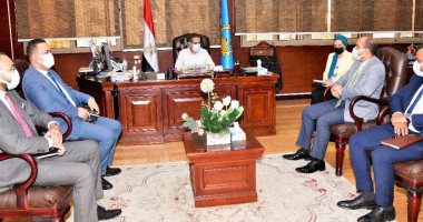 محافظ الغربية يناقش مع TVET Egypt تنفيذ مبادرات مجتمعية بحياة كريمة