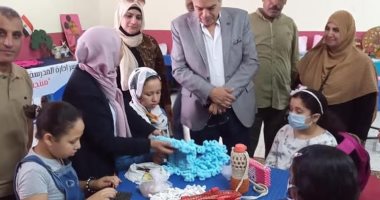 وكيل تعليم الإسماعيلية يفتتح معرض المدرسة المنتجة تحت شعار "من أجل طلابنا"