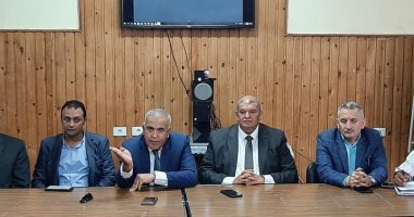 وكيل تعليم دمياط يناقش الاستعدادات الخاصة باستقبال العام الدراسى الجديد