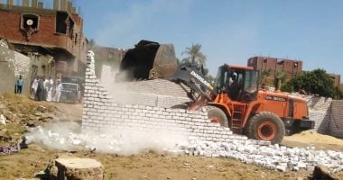 محافظ بنى سويف: إزالة 220 حالة تعد على أراضى أملاك الدولة 