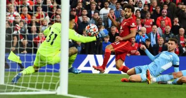 محمد صلاح هدف للتاريخ.. فيفا والنجوم العالميون ينهالون بالإشادة على الفرعون بعد التألق أمام السيتى.. "مو": نتقدم نحو حصد لقب البريميرليج.. الصحف الإنجليزية: أسطوري مدهش.. وشبكة ESPN: النجم المصرى الأفضل بالعالم