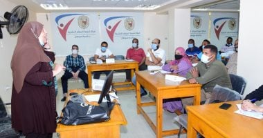 جامعة سوهاج تنظم دورة تدريبية لتأهيل العاملين بالمكتبات