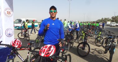 مصرع مدرب دراجات فى حادث تصادم سيارتين على الطريق الصحراوى بأسوان