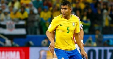كاسيميرو يغيب عن مواجهة البرازيل والأرجنتين للإيقاف