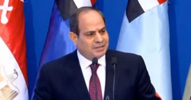 الرئيس السيسى: "لن نترك أرضا يمكن تنميتها فى سيناء إلا وهنميها"