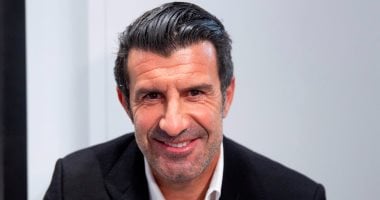 لويس فيجو: إقامة كأس العالم كل عامين ضرب من الجنون
