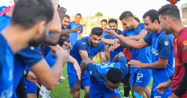 إدارة سيراميكا تجتمع باللاعبين قبل مواجهة الجونة في انطلاقة الدوري