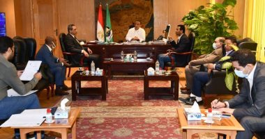 محافظ الفيوم يستقبل وفد "بوتاجاسكو" لبحث آليات التعاون