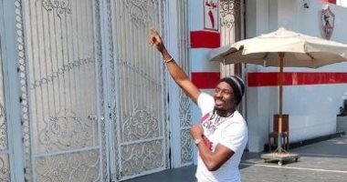 كوفي فى صورة أمام الزمالك: "أمتلك قوة خارقة عندما أمر بمنزلي.. شكرا لكم"