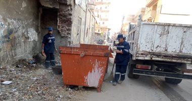 تكثيف حملات النظافة وتسوية وتمهيد الطرق بمدينتى المنصورة وبيلا.. صور