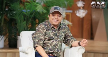محمد هنيدي مداعبا منى الشاذلى: ضربت تربل إتش مرتين بأبو ظبى فى المطار والفندق