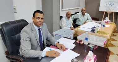 عطوة وعبد الرحمن يكتسحان انتخابات التجديد النصفى بنقابة أطباء الإسماعيلية.. صور