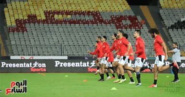 شاهد إحماء منتخب مصر وليبيا قبل المواجهة المرتقبة