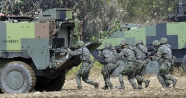 الصين تعارض زيارة مشرعين أمريكيين لتايوان بطائرة حربية