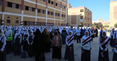 بدء العام الدراسى الجديد بكفر الشيخ وسط إجراءات احترازية.. لايف وصور
