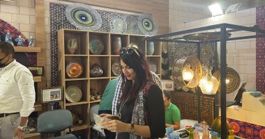 معرض تراثنا.. العبقرية المصرية تتحدث عن نفسها.. 1500 مبدع يعرضون منتجات تراثية وتاريخية وهاند ميد ومئات الزوار فى اليوم الثانى.. وحدة دعم لجهاز تنمية المشروعات.. و40 تجمعا حرفيا فى "كريتيف ايجيبت"