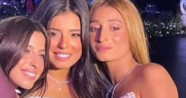 مريم عامر منيب تغنى لوالدها الراحل خلال تجهيزها لحفل خطبتها.. فيديو 
