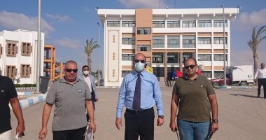 جامعة العريش تستهل عامها الدراسى بتعقيم شامل للقاعات والمدرجات.. صور