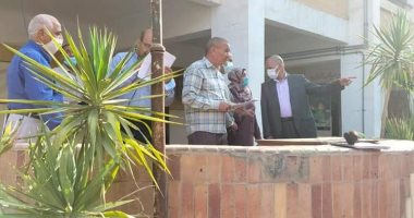 رئيس مركز مطاى يتابع تطبيق الإجراءات الوقائية فى عدد من المدارس
