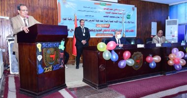 كلية العلوم جامعة سوهاج تحتفل باستقبال 679 من طلابها الجدد.. صور