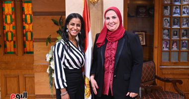 نيفين القباج: الإعلان عن منح دراسية لطلاب الأسر الأولى بالرعاية 17 أكتوبر.. إحدى فتيات دار الأيتام تتقلد منصب وزيرة التضامن ليوم واحد فى اليوم العالمى للفتاة.. ونيفين علاء تتقلد منصب مدير صندوق مكافحة الإدمان