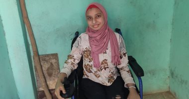 استجابة لـ"اليوم السابع".. الطفلة يارا تتسلم الكرسي المتحرك بمحافظة الفيوم