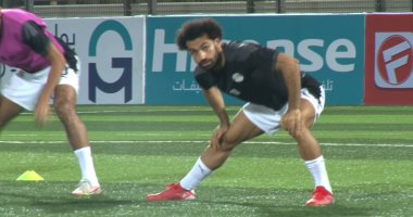 محمد صلاح يقود تدريبات إحماء المنتخب استعدادا لمواجهة ليبيا.. صور