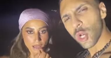 وصلة غناء ورقص تجمع دينا الشربيني وحسن أبو الروس فى أحدث ظهور بالجونة.. فيديو وصور