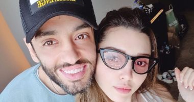 أول تعليق لـ رامى جمال بعد الهجوم عليه بسبب شكل تهنئته لزوجته على إنستجرام