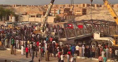 مصرع سائق وإصابة آخر فى انهيار كوبرى مشاة بجنوب سيناء بعد مرور حفار أسفله