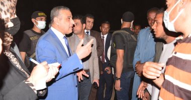 محافظ سوهاج يلتقى أهالى قرية السماكين ويوجه بتلبية مطالبهم