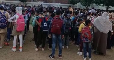 "بعودة يا تلاميذنا".. طابور الصباح من مدارس المنوفية