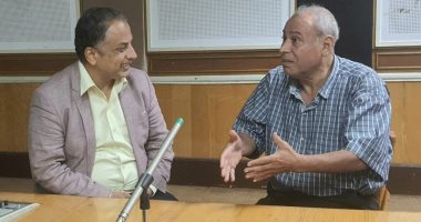 الناقد الدكتور مدحت الجيار  يروي "سنوات التكوين" على إذاعة القاهرة الكبرى